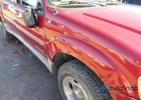 2002 Ford Explorer Sport Trac z USA, uszkodzony, nr VIN 1FMZU67E02UD42202